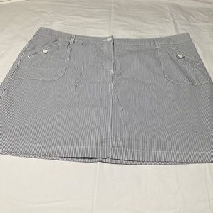Karen Scott Skort